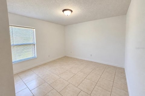 Villa ou maison à louer à Kissimmee, Floride: 3 chambres, 172.43 m2 № 2410532 - photo 7