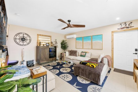 Immobilier commercial à vendre à Lauderdale-by-the-Sea, Floride: 181.53 m2 № 2390263 - photo 8