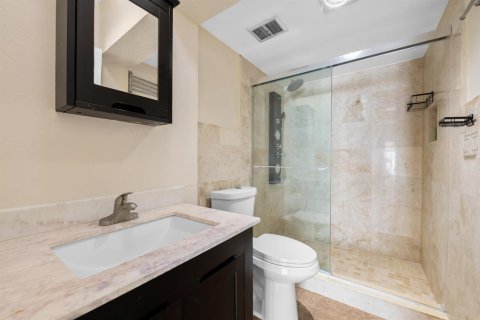 Immobilier commercial à vendre à Lauderdale-by-the-Sea, Floride: 181.53 m2 № 2390263 - photo 26