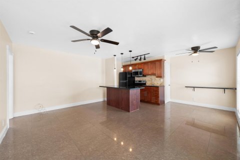 Immobilier commercial à vendre à Lauderdale-by-the-Sea, Floride: 181.53 m2 № 2390263 - photo 22