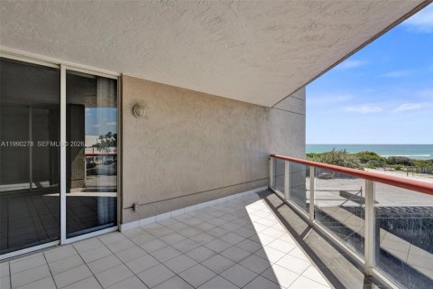 Купить кондоминиум в Майами-Бич, Флорида 2 спальни, 109.62м2, № 2058075 - фото 15