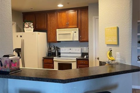 Condo in Kissimmee, Florida, 3 bedrooms  № 1905122 - photo 3