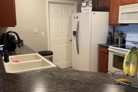 Condo in Kissimmee, Florida, 3 bedrooms  № 1905122 - photo 2