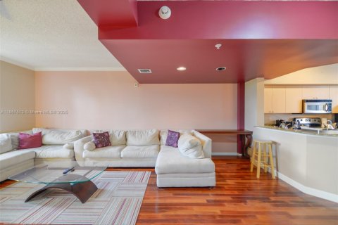 Townhouse in Aventura, Florida 3 bedrooms, 137.59 sq.m. № 2012757 - photo 7