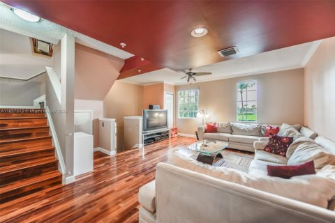 Townhouse in Aventura, Florida 3 bedrooms, 137.59 sq.m. № 2012757 - photo 6