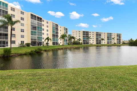 Condominio en venta en Dania Beach, Florida, 2 dormitorios, 110.55 m2 № 2006441 - foto 28