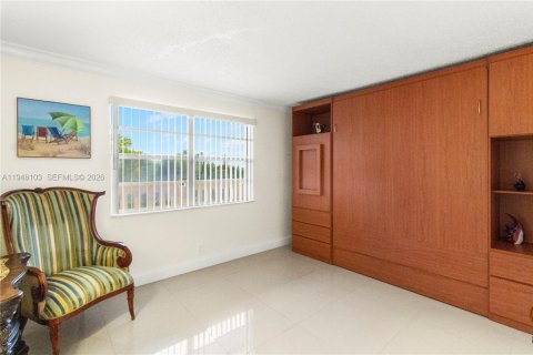 Condominio en venta en Dania Beach, Florida, 2 dormitorios, 110.55 m2 № 2006441 - foto 17