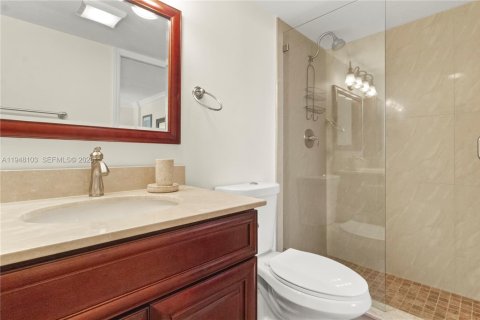 Condominio en venta en Dania Beach, Florida, 2 dormitorios, 110.55 m2 № 2006441 - foto 24