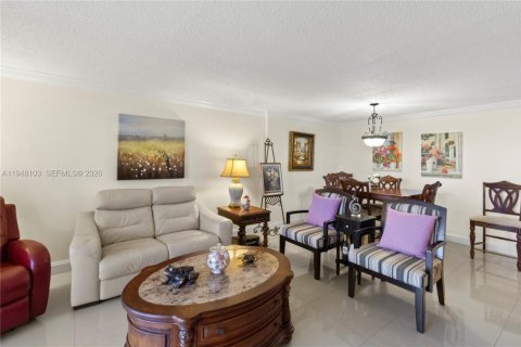 Condominio en venta en Dania Beach, Florida, 2 dormitorios, 110.55 m2 № 2006441 - foto 11