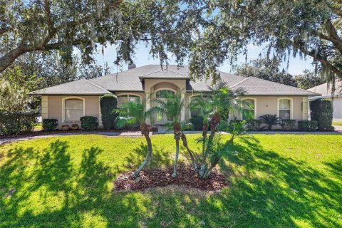 Villa ou maison à vendre à Clermont, Floride: 3 chambres, 177.81 m2 № 2418743 - photo 2