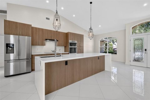 Villa ou maison à vendre à Clermont, Floride: 3 chambres, 177.81 m2 № 2418743 - photo 13