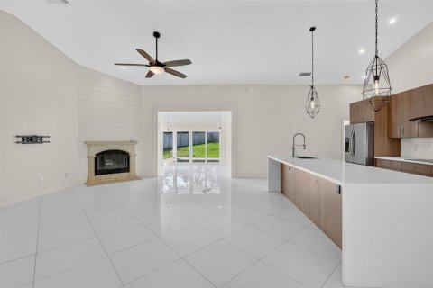 Villa ou maison à vendre à Clermont, Floride: 3 chambres, 177.81 m2 № 2418743 - photo 8