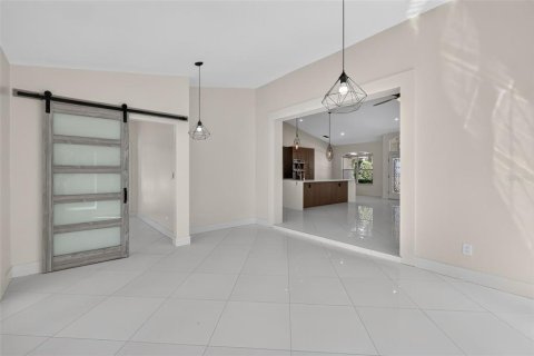Villa ou maison à vendre à Clermont, Floride: 3 chambres, 177.81 m2 № 2418743 - photo 18