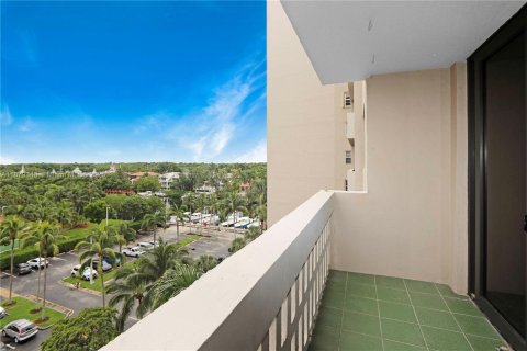 Condominio en venta en Coral Gables, Florida, 1 dormitorio, 84.54 m2 № 1978102 - foto 13
