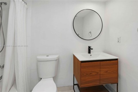 Condominio en venta en Coral Gables, Florida, 1 dormitorio, 84.54 m2 № 1978102 - foto 10