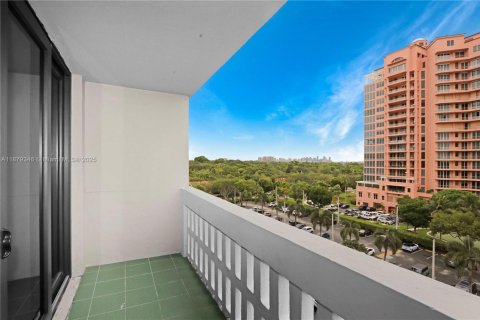 Condominio en venta en Coral Gables, Florida, 1 dormitorio, 84.54 m2 № 1978102 - foto 14