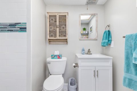 Condo in Venice, Florida, 2 bedrooms  № 1650670 - photo 26