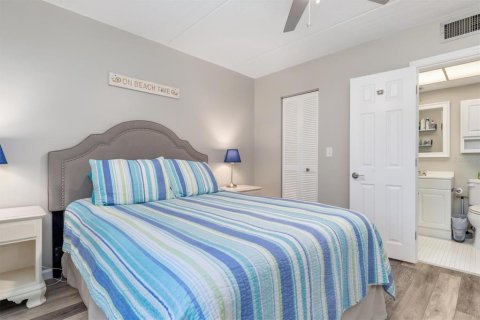 Condo in Venice, Florida, 2 bedrooms  № 1650670 - photo 7