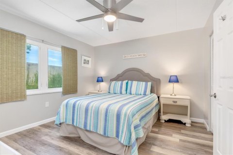 Condo in Venice, Florida, 2 bedrooms  № 1650670 - photo 8