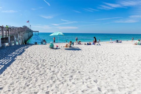 Condo in Venice, Florida, 2 bedrooms  № 1650670 - photo 17