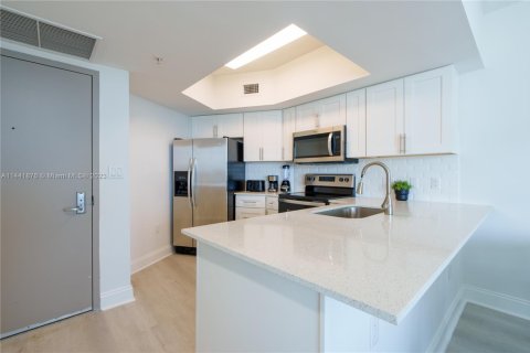 Copropriété à louer à Miami, Floride: 2 chambres, 97.36 m2 № 1984994 - photo 20