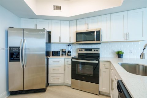 Copropriété à louer à Miami, Floride: 2 chambres, 97.36 m2 № 1984994 - photo 21