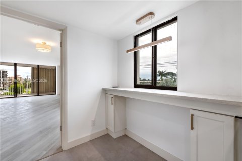 Condo in South Palm Beach, Florida, 2 bedrooms  № 2154917 - photo 26
