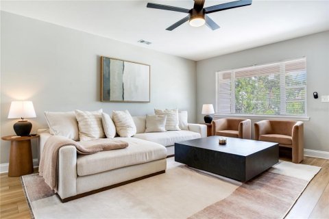Villa ou maison à vendre à Tampa, Floride: 3 chambres, 160.35 m2 № 2197758 - photo 5