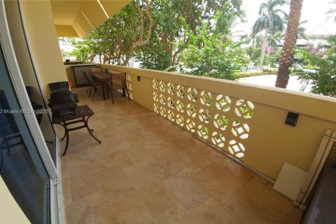 Condominio en alquiler en Hollywood, Florida, 2 dormitorios, 73.67 m2 № 1950990 - foto 8