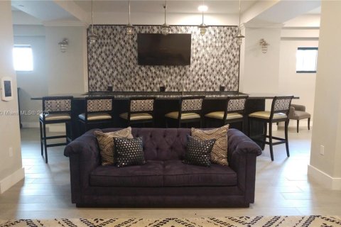 Condominio en alquiler en Hollywood, Florida, 2 dormitorios, 73.67 m2 № 1950990 - foto 13
