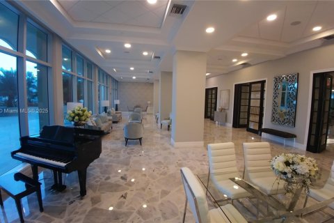 Condominio en alquiler en Hollywood, Florida, 2 dormitorios, 73.67 m2 № 1950990 - foto 27