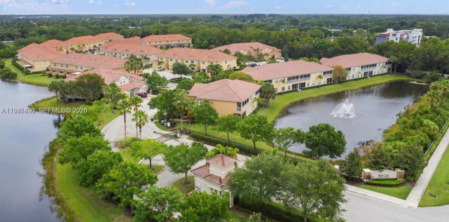 Таунхаус в Стьюарт, Флорида 3 спальни, 132.66м2 № 2003994