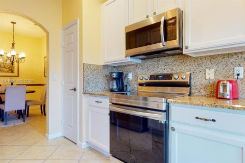 Снять в аренду таунхаус в Стьюарт, Флорида 3 спальни, 132.66м2, № 2003994 - фото 9