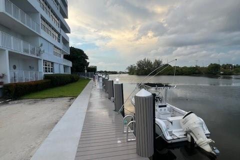 Copropriété à vendre à Fort Lauderdale, Floride: 1 chambre, 112.5 m2 № 2245908 - photo 11