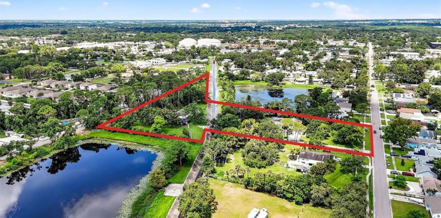 Land in Pinellas Park, Florida № 1826259