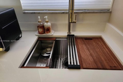 Condominio en venta en Davie, Florida, 2 dormitorios, 72.65 m2 № 2040504 - foto 7