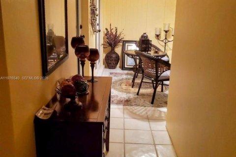 Condominio en venta en Davie, Florida, 2 dormitorios, 72.65 m2 № 2040504 - foto 24