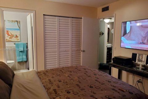 Condominio en venta en Davie, Florida, 2 dormitorios, 72.65 m2 № 2040504 - foto 11