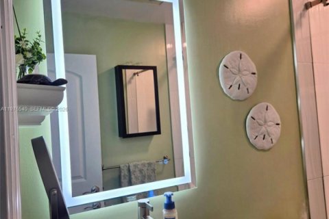 Condominio en venta en Davie, Florida, 2 dormitorios, 72.65 m2 № 2040504 - foto 17