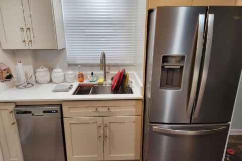 Condominio en venta en Davie, Florida, 2 dormitorios, 72.65 m2 № 2040504 - foto 6