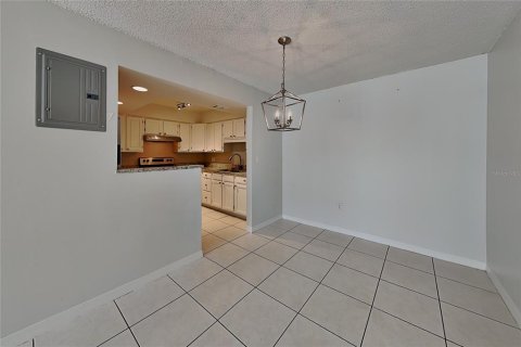Appartement à louer à Altamonte Springs, Floride: 2 chambres, 98.94 m2 № 2395639 - photo 8