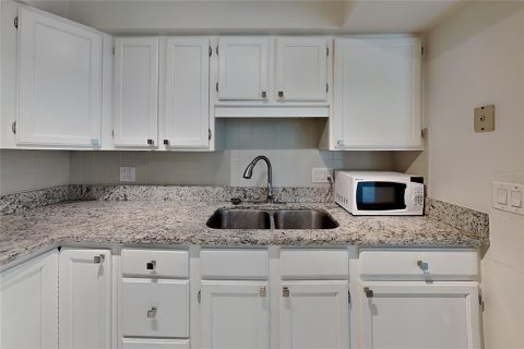 Appartement à louer à Altamonte Springs, Floride: 2 chambres, 98.94 m2 № 2395639 - photo 6