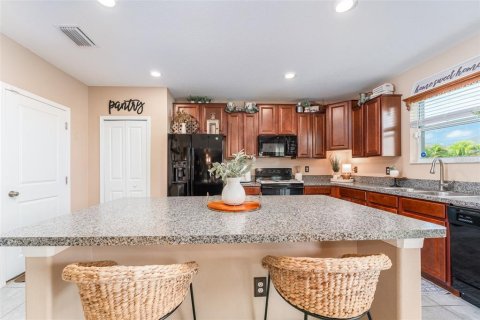 Casa en venta en Gibsonton, Florida, 4 dormitorios, 242.85 m2 № 1883903 - foto 9