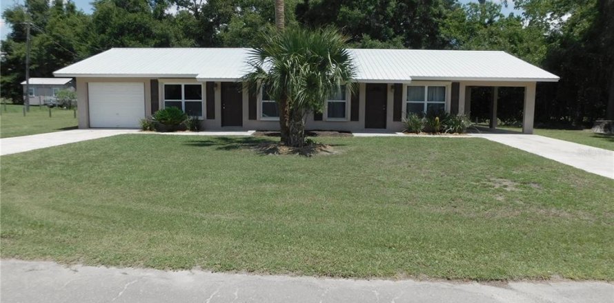 Propiedad comercial en Bronson, Florida 4 dormitorios, 145.67 m2 № 1736625