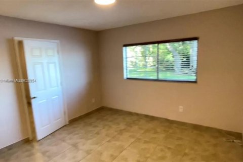 Condominio en venta en Hollywood, Florida, 2 dormitorios, 69.58 m2 № 1972983 - foto 14