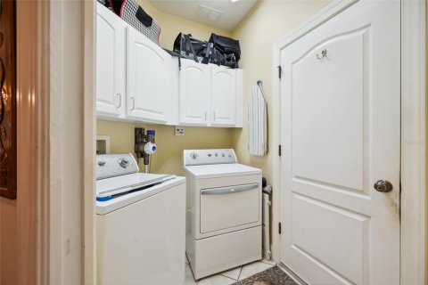 Touwnhouse à vendre à New Port Richey, Floride: 3 chambres, 191.94 m2 № 2396967 - photo 12