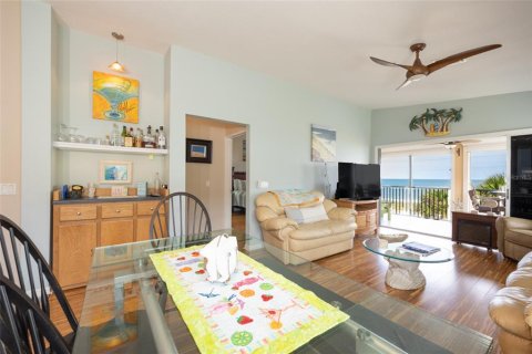 Condo in Flagler Beach, Florida, 3 bedrooms № 2393569 - photo 12