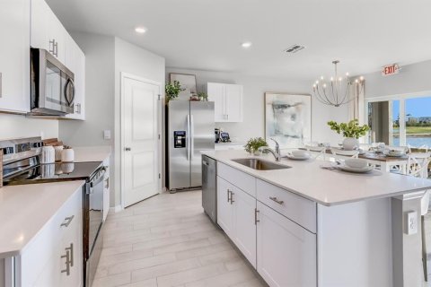 Villa ou maison à vendre à Port Charlotte, Floride: 4 chambres, 169.83 m2 № 2226806 - photo 4