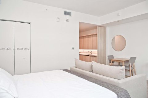 Copropriété à vendre à Miami, Floride: 36.42 m2 № 2019877 - photo 8