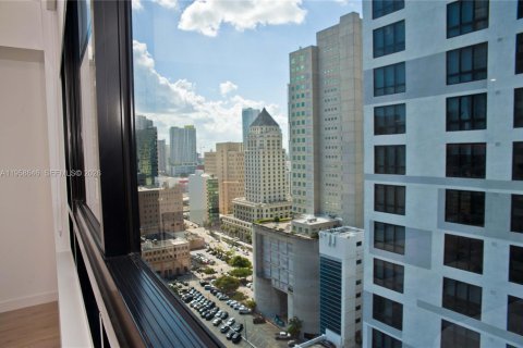 Copropriété à vendre à Miami, Floride: 36.42 m2 № 2019877 - photo 11